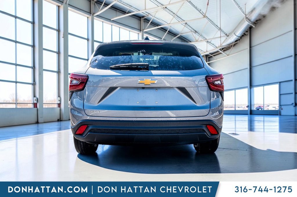 New 2026 Chevrolet Trax LS FWD image 19