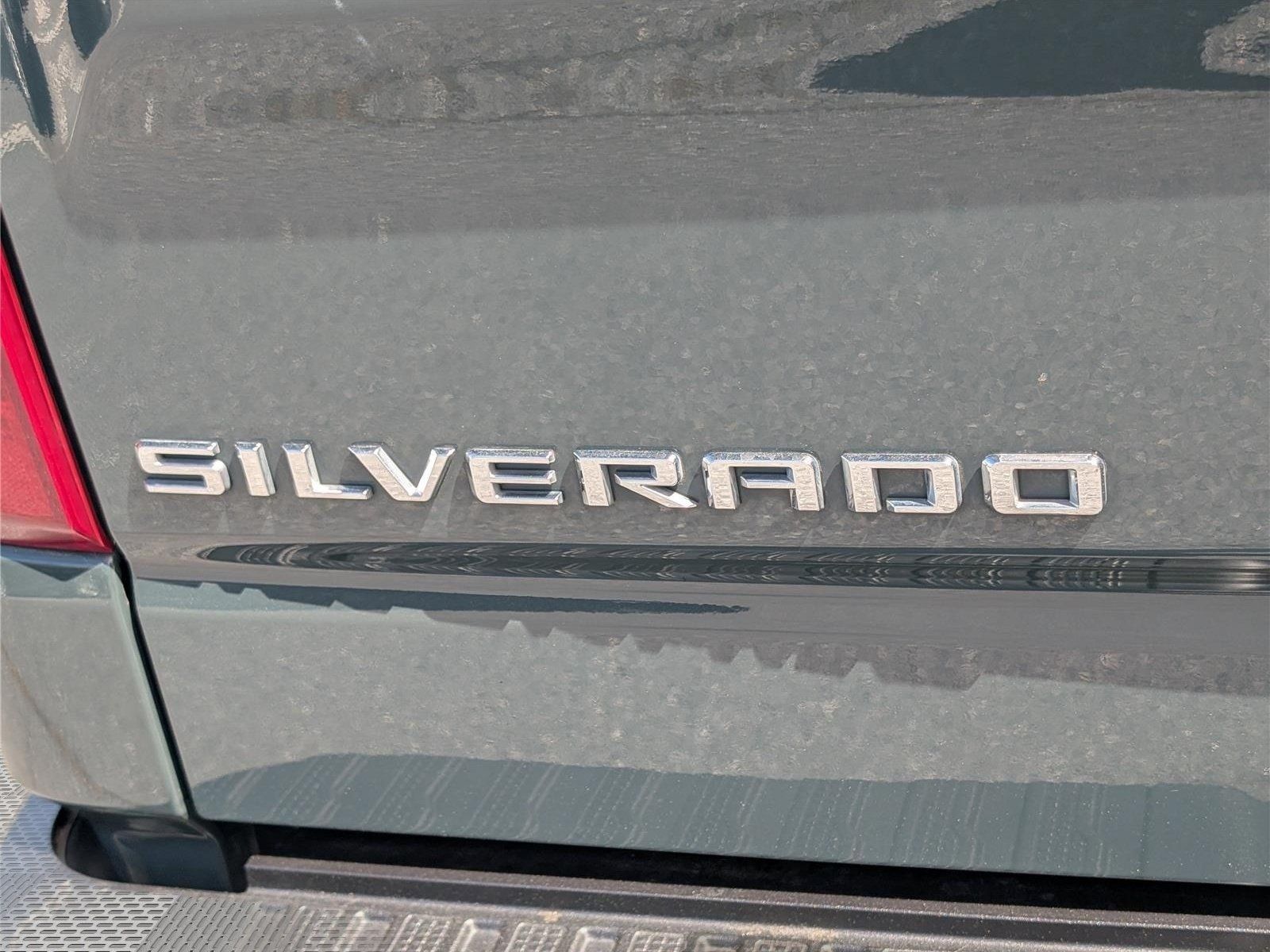 Used 2025 Chevrolet Silverado 1500 LT AWD/4WD image 9