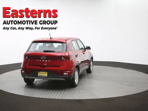 Used 2025 Hyundai Venue SE FWD image 37