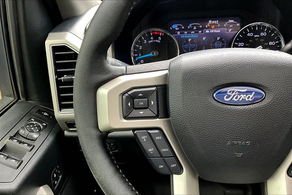 Certified 2019 Ford F250 Lariat w/ Lariat Value Package AWD/4WD image 16