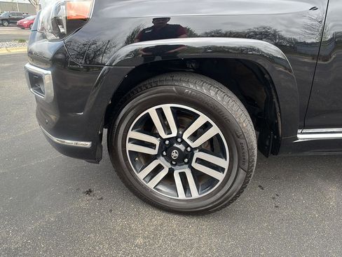 Used 2018 Toyota 4Runner Limited AWD/4WD image 5