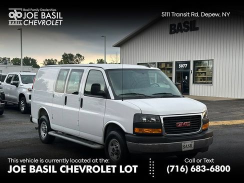 Used 2025 GMC Savana 2500 w/ Driver Convenience Package RWD image 1