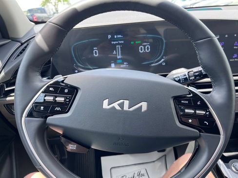 Certified 2023 Kia Niro EX w/ EX Cold Weather Package FWD image 15