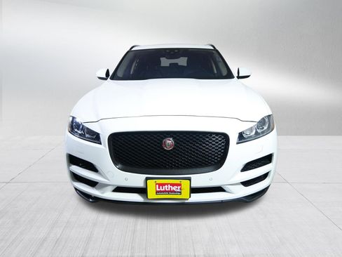 Used 2019 Jaguar F-PACE Prestige AWD/4WD image 2