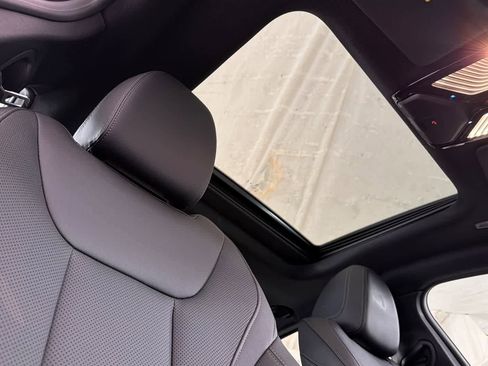 Used 2023 BMW i4 eDrive35 w/ Premium Package RWD image 16