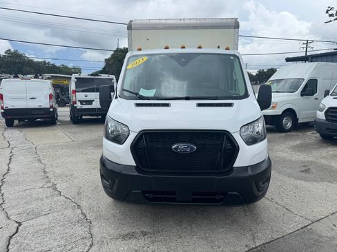 Used 2023 Ford Transit 350 DRW RWD image 4