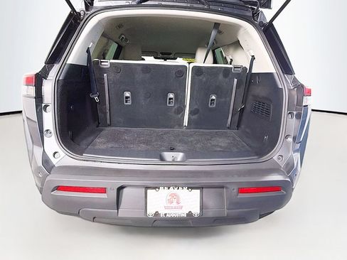 Used 2022 Nissan Pathfinder SV w/ Cargo Package AWD/4WD image 25