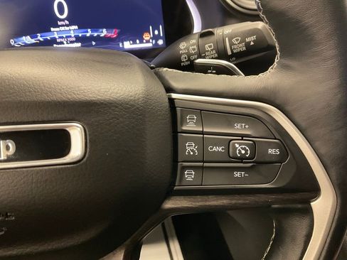 Used 2021 Jeep Grand Cherokee L Limited image 22