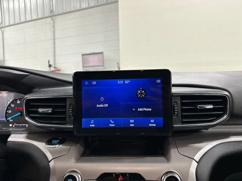 Certified 2023 Ford Explorer XLT w/ Equipment Group 202A AWD/4WD image 20