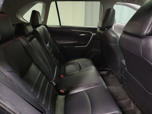 Used 2020 Toyota RAV4 XLE Premium AWD/4WD image 32