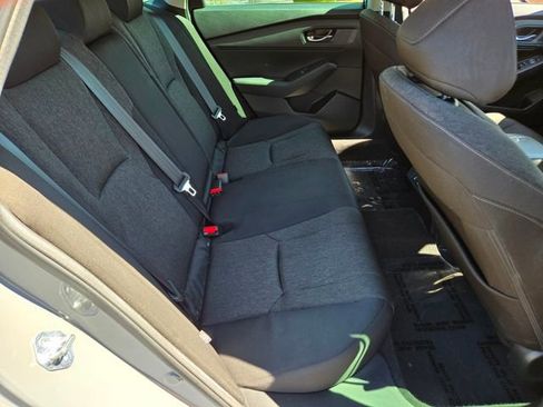 Certified 2025 Honda Accord SE image 19
