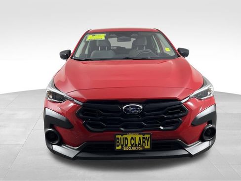 Used 2024 Subaru Crosstrek 2.0i AWD/4WD image 2