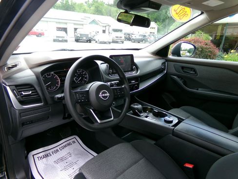 Used 2022 Nissan Rogue S AWD/4WD image 11