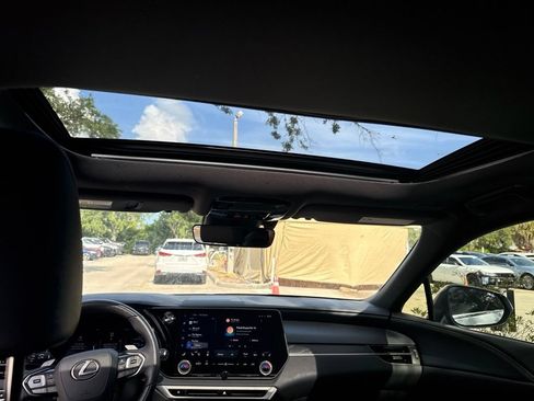 Used 2025 Lexus RX 350 Premium w/ Accessory Package (Z1) FWD image 19