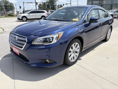 Used 2017 Subaru Legacy 2.5i Premium AWD/4WD image 3