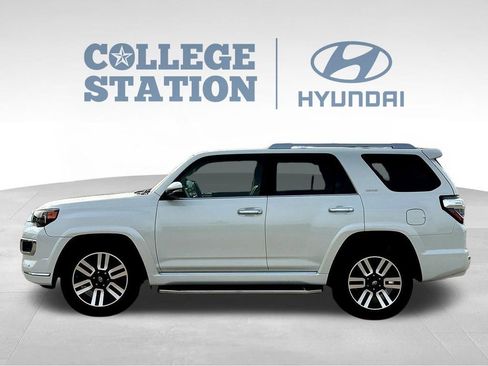 Used 2017 Toyota 4Runner Limited RWD image 7