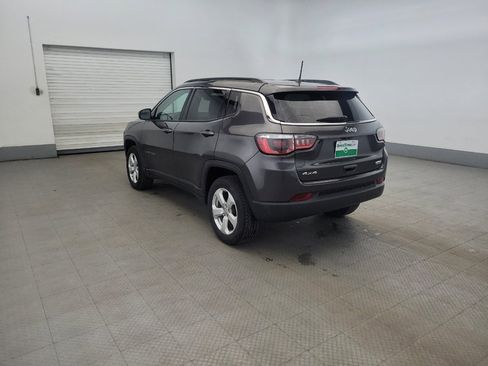 Used 2018 Jeep Compass Latitude w/ Cold Weather Group AWD/4WD image 5