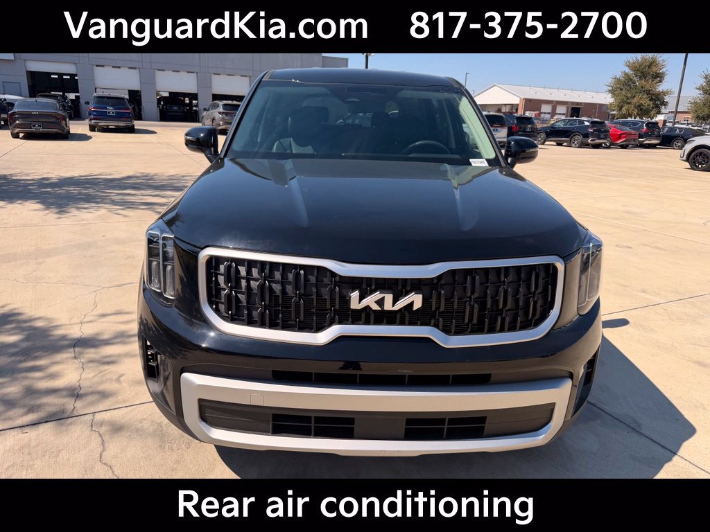 Certified 2025 Kia Telluride LX FWD image 7