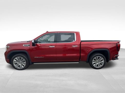 Used 2022 GMC Sierra 1500 Denali w/ Denali Premium Package AWD/4WD image 5