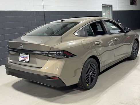 New 2026 Nissan Sentra SV w/ SV Convenience Package FWD image 17