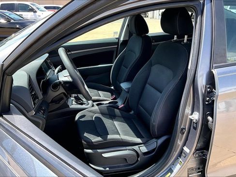 Used 2018 Hyundai Elantra SEL FWD image 28