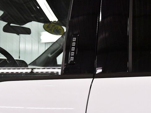 Used 2024 Ford F350 XLT image 17