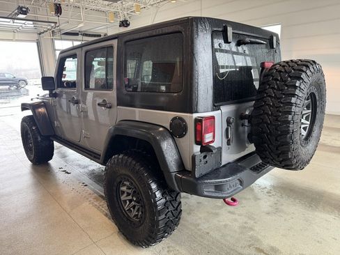 Used 2015 Jeep Wrangler Unlimited Rubicon image 4