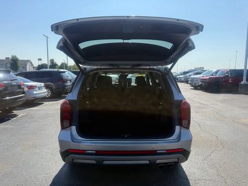 Used 2025 Hyundai Palisade SEL FWD image 43