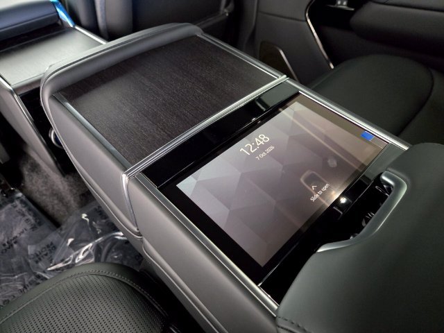 New 2026 Land Rover Range Rover SV AWD/4WD image 14