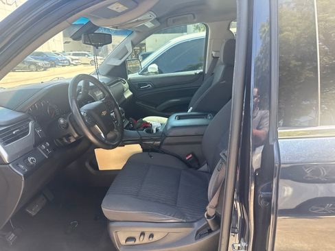 Used 2017 Chevrolet Tahoe LS w/ All-Season Package RWD image 6