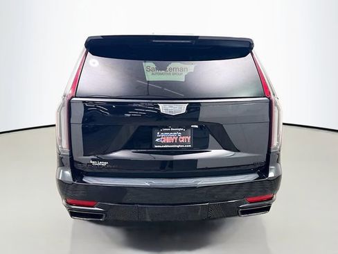 Used 2023 Cadillac Escalade Sport w/ Touring Package image 9