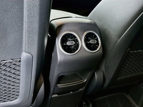 Certified 2025 Mercedes-Benz GLA 250 image 25
