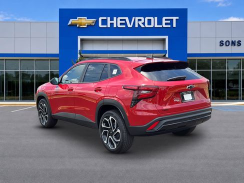 New 2026 Chevrolet Trax RS w/ Driver Confidence Package FWD image 7