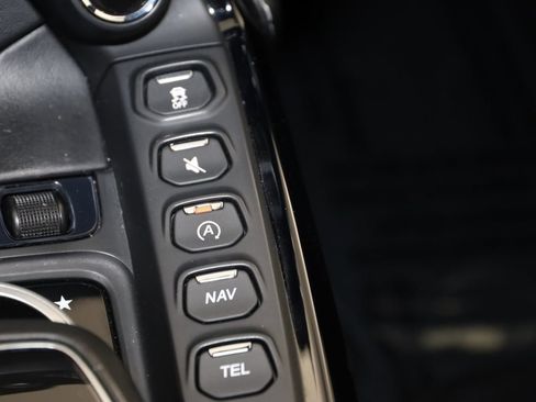 Used 2019 Aston Martin V8 Vantage Coupe image 23