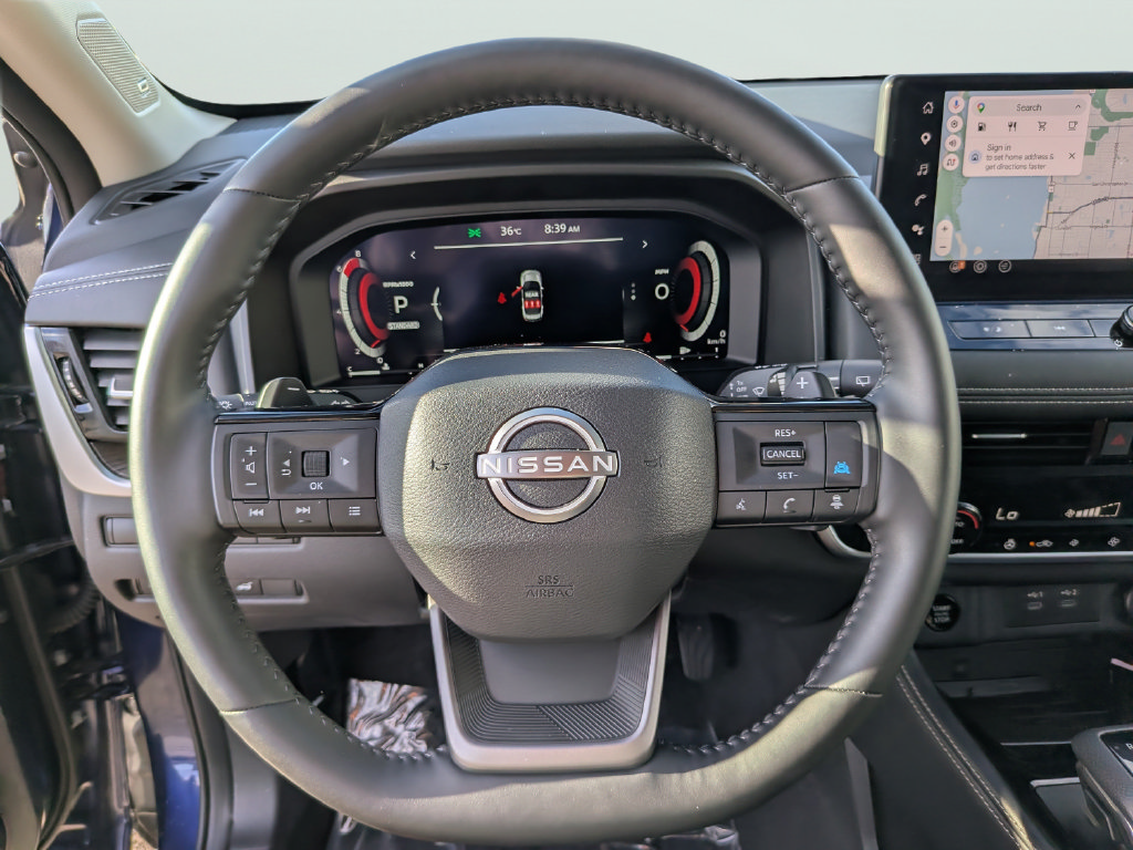 Used 2025 Nissan Rogue Platinum FWD image 30