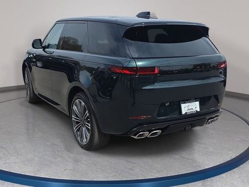 New 2026 Land Rover Range Rover Sport Dynamic SE AWD/4WD image 7