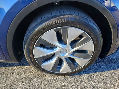 Used 2023 Tesla Model Y Long Range image 19