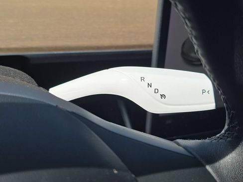 Used 2019 Tesla Model 3 Standard Range Plus RWD image 25