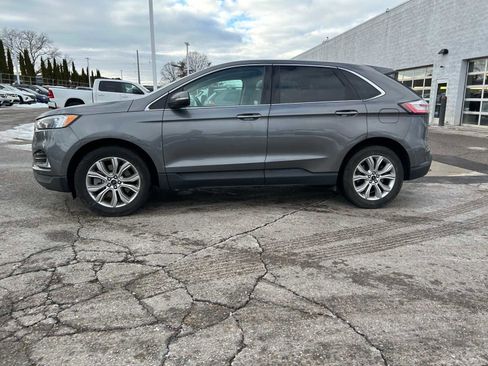 Used 2024 Ford Edge Titanium image 23