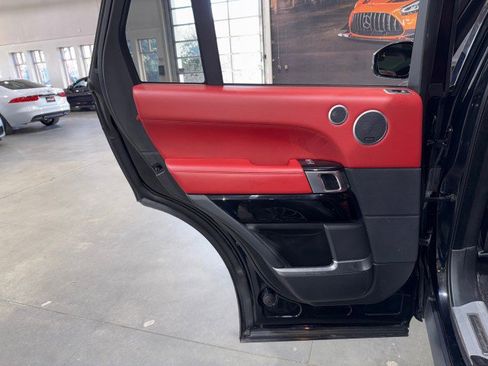 Used 2016 Land Rover Range Rover Autobiography image 51