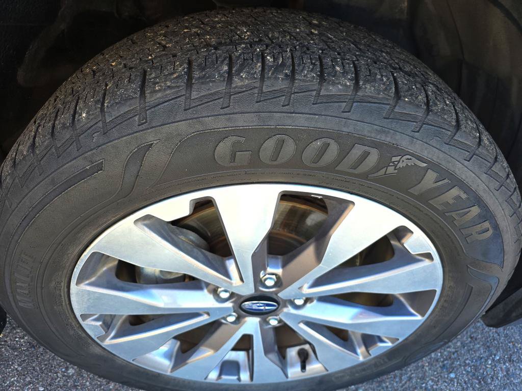 Used 2019 Subaru Outback 3.6R Touring w/ Popular Package #3A AWD/4WD image 37