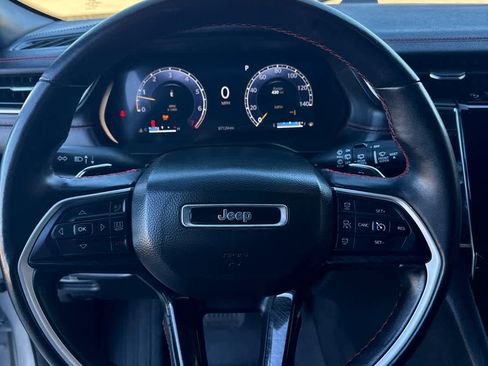 Used 2022 Jeep Grand Cherokee Trailhawk image 17