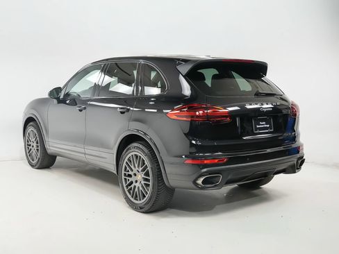 Used 2017 Porsche Cayenne Platinum Edition AWD/4WD image 3