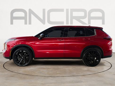 Used 2022 Mitsubishi Outlander SEL Black Edition FWD image 7