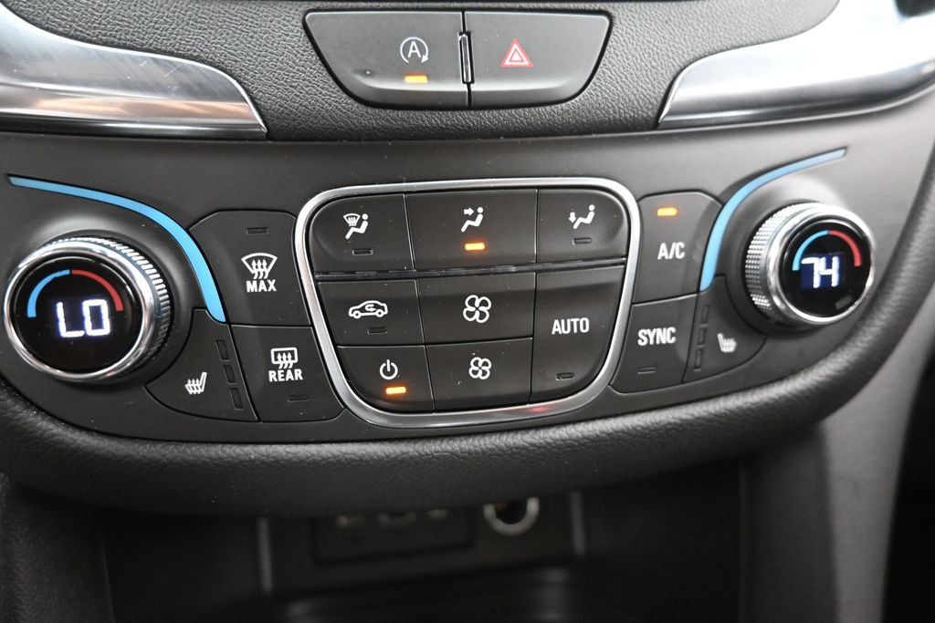Used 2024 Chevrolet Equinox LT w/ LPO, Floor Liner Package AWD/4WD image 21
