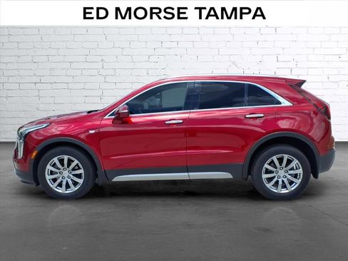 Certified 2022 Cadillac XT4 Premium Luxury w/ Enhanced Visibility Package FWD image 2