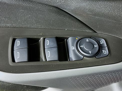 Used 2024 Chevrolet Trax RS w/ Sunroof Package image 14