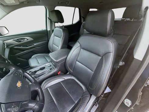 Used 2020 Chevrolet Traverse LT w/ LT Premium Package AWD/4WD image 23