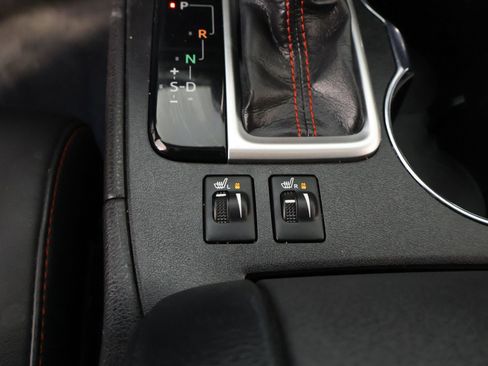 Used 2019 Toyota Highlander SE image 8