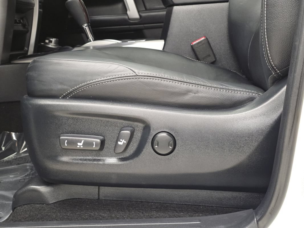 Used 2019 Toyota 4Runner Limited AWD/4WD image 30
